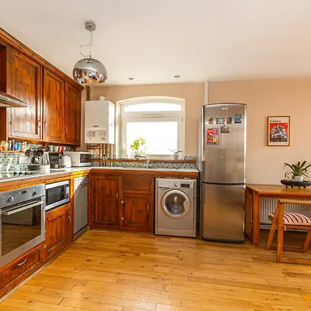 Апартаменты 2Br Balcony, Battersea, 5Min Clapham Junction St Лондон Экстерьер фото